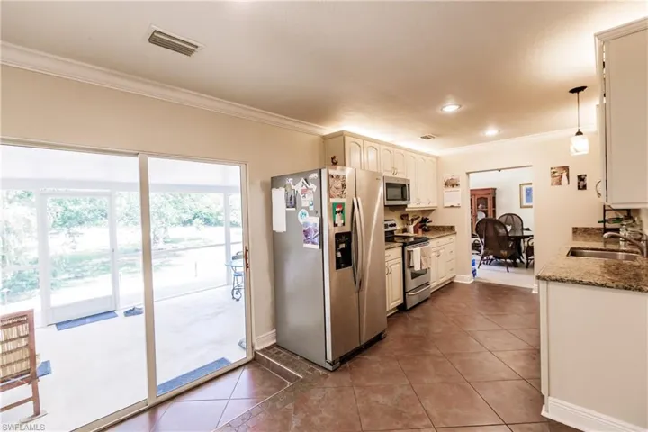 421  31st SW ST, Naples, FL 34117