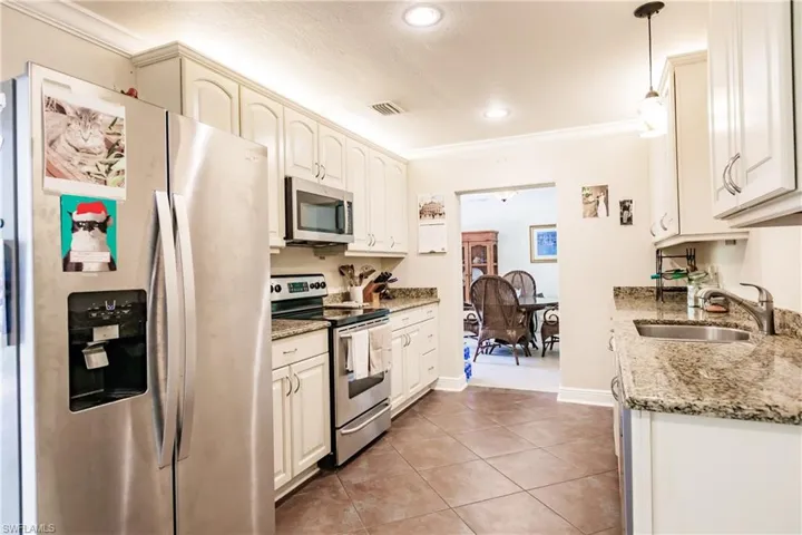 421  31st SW ST, Naples, FL 34117