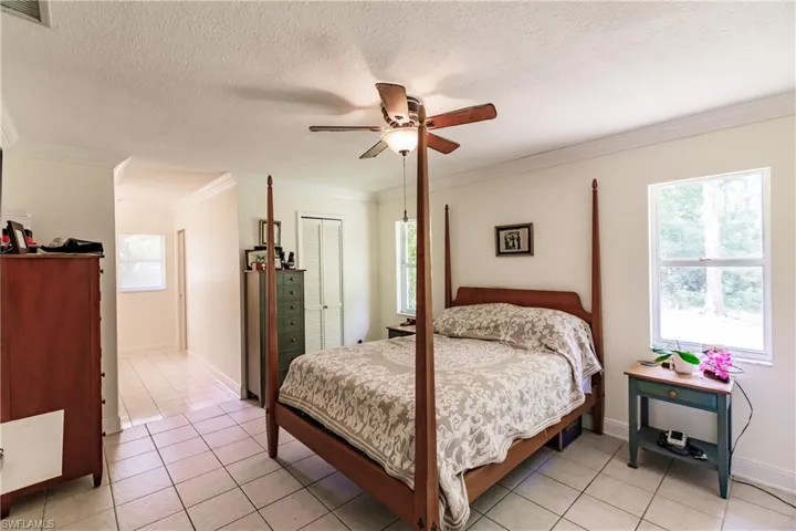 421  31st SW ST, Naples, FL 34117