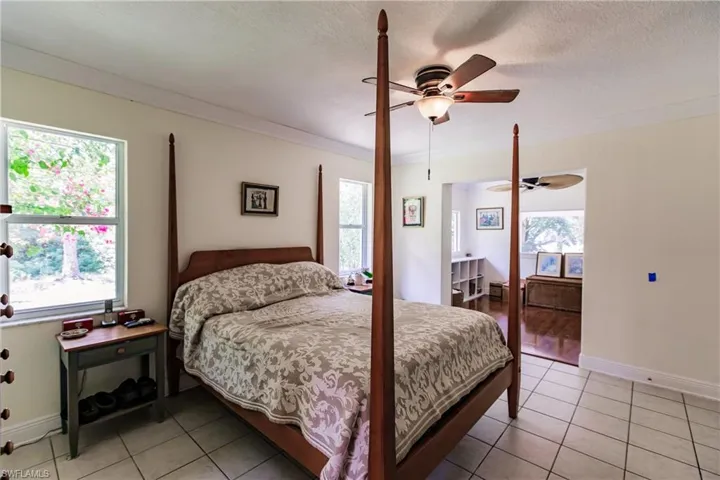 421  31st SW ST, Naples, FL 34117