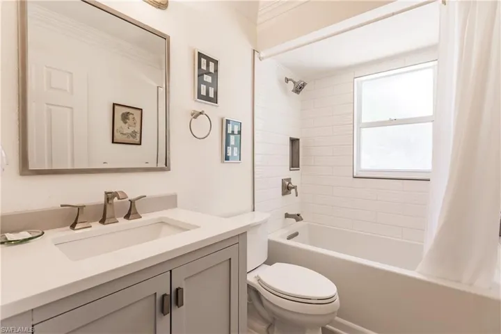 421  31st SW ST, Naples, FL 34117