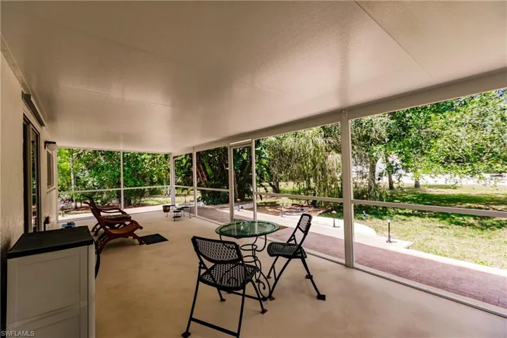 421  31st SW ST, Naples, FL 34117