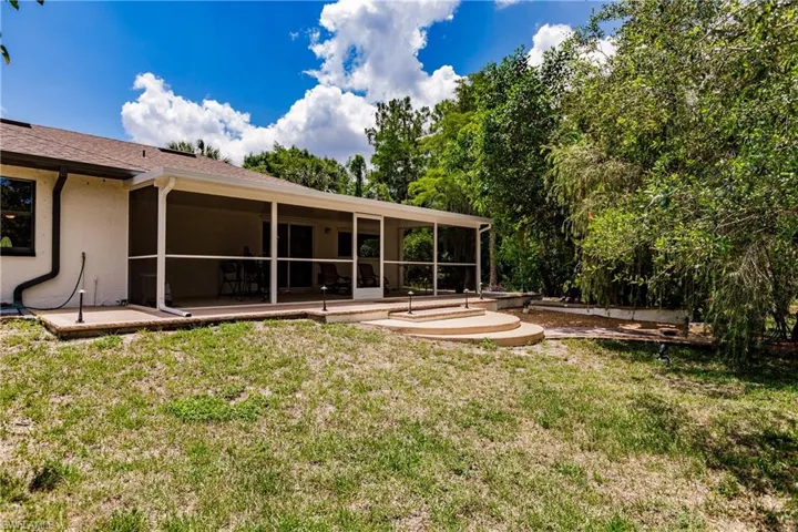 421  31st SW ST, Naples, FL 34117