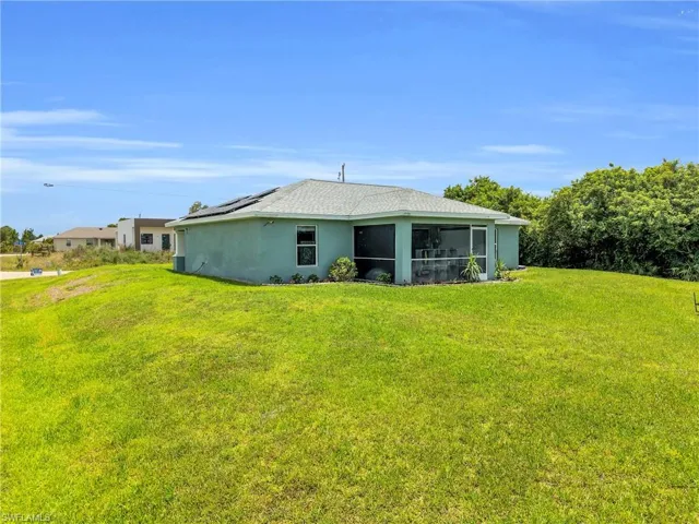 2900 62nd St W, Lehigh Acres, Florida 33971