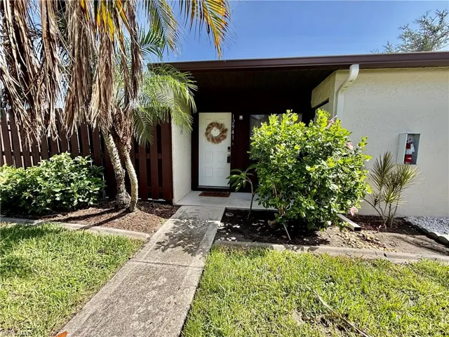 12941 Sandpoint Ct, Fort Myers, Florida 33919