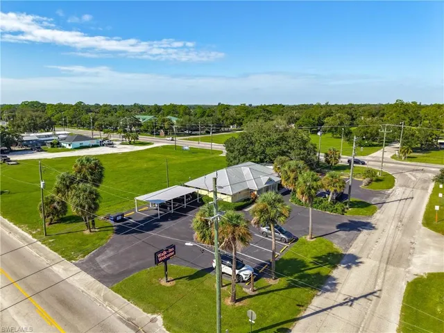 45 Bryan Ave, Labelle, Florida 33935