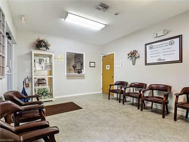 45 Bryan Ave, Labelle, Florida 33935