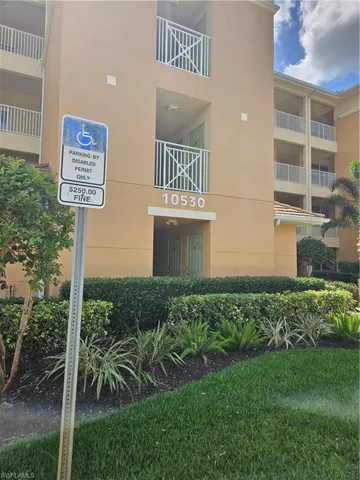 View of apartment building / complex