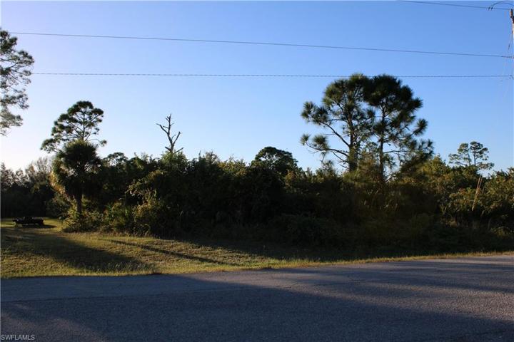 370 Charwood AVE S, LEHIGH ACRES FL 33974