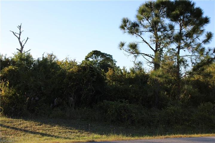 370 Charwood AVE S, LEHIGH ACRES FL 33974