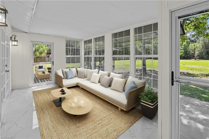 530 18th Ave Ne, Naples, Florida 34120