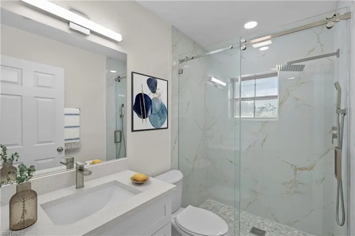 530 18th Ave Ne, Naples, Florida 34120