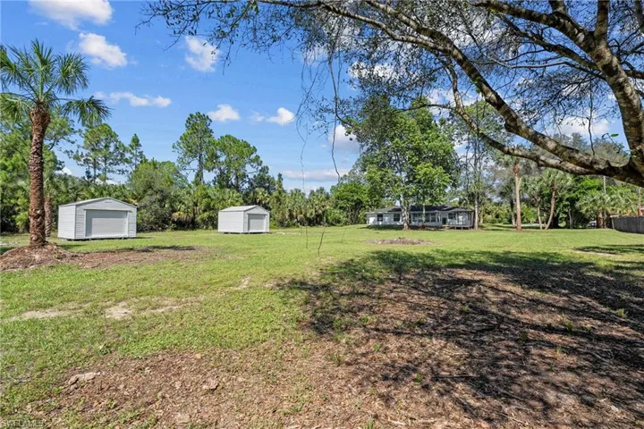 530 18th Ave Ne, Naples, Florida 34120