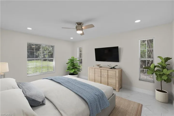 530 18th Ave Ne, Naples, Florida 34120