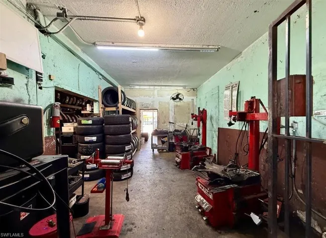4190 E 4th Ave, Hialeah, Florida 33013