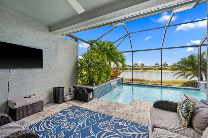 14815  Edgewater  CIR, Naples, FL 34114