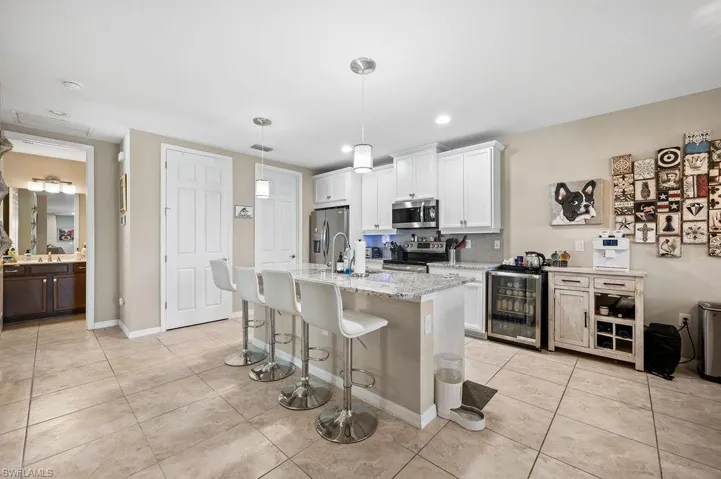 14815  Edgewater  CIR, Naples, FL 34114