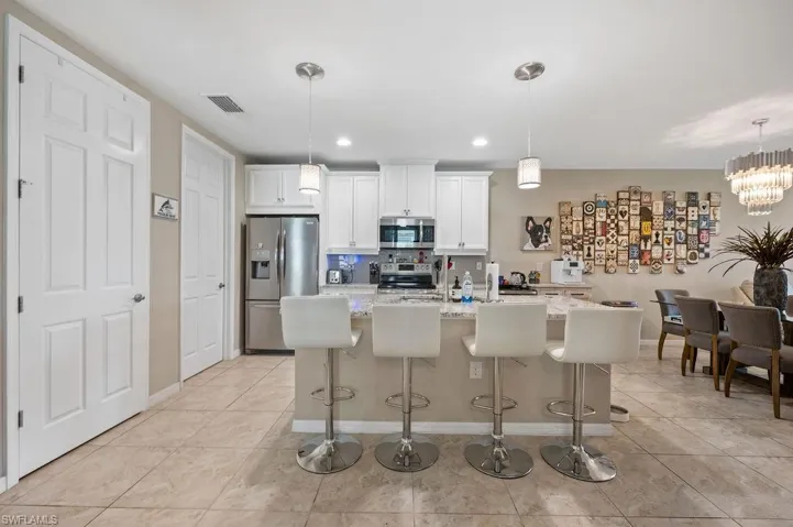 14815  Edgewater  CIR, Naples, FL 34114