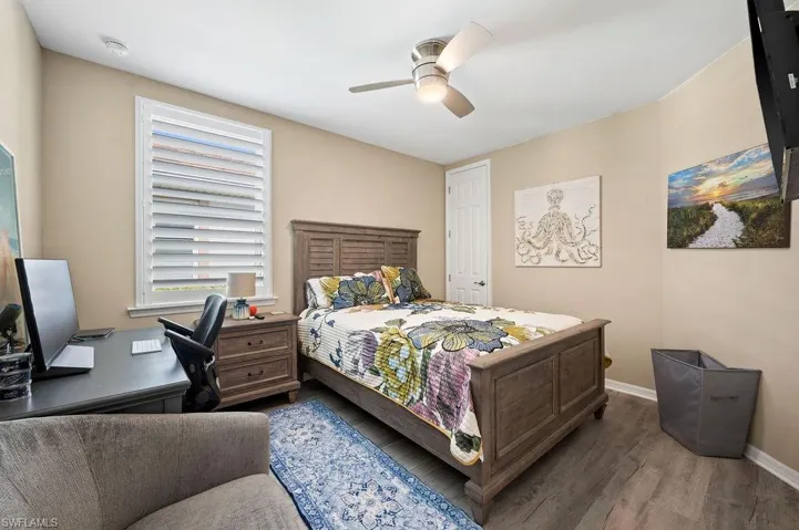 14815  Edgewater  CIR, Naples, FL 34114