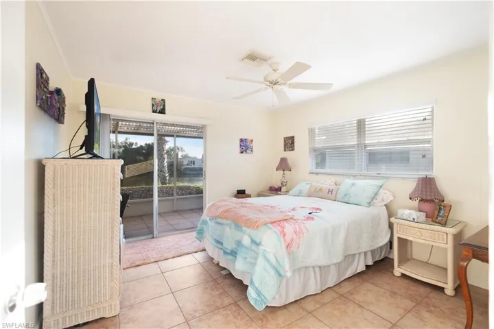 834  108th N AVE, Naples, FL 34108