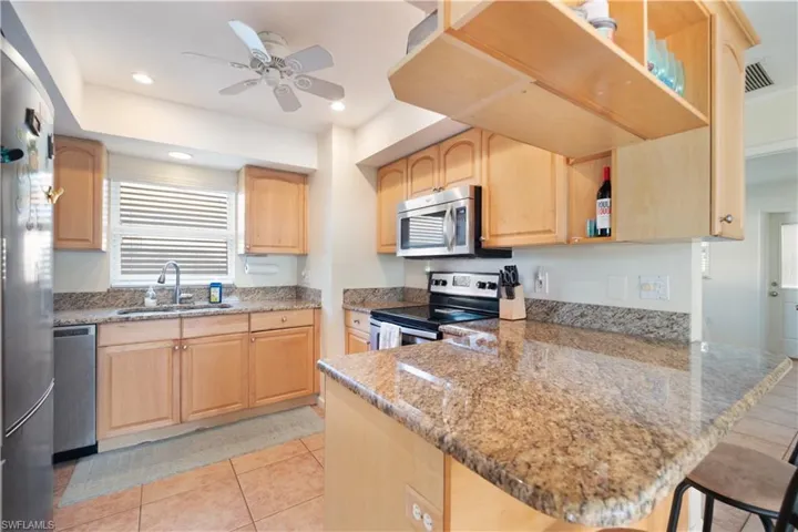 834  108th N AVE, Naples, FL 34108