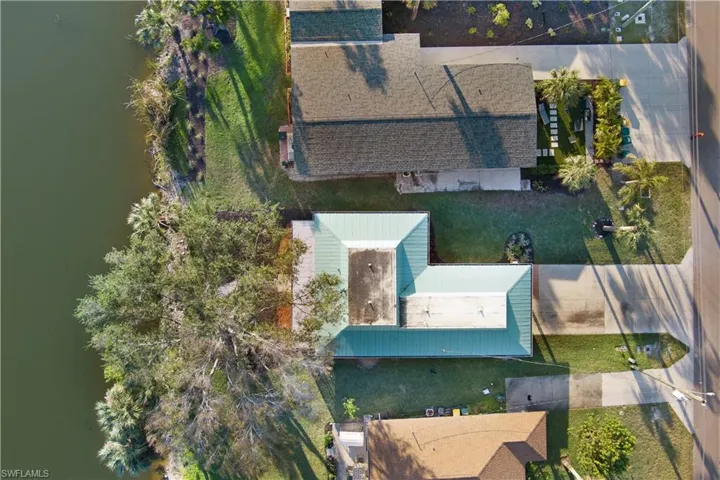 834  108th N AVE, Naples, FL 34108