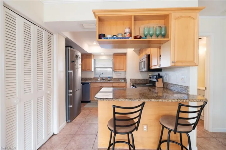 834  108th N AVE, Naples, FL 34108