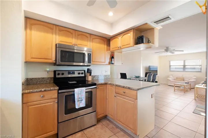 834  108th N AVE, Naples, FL 34108