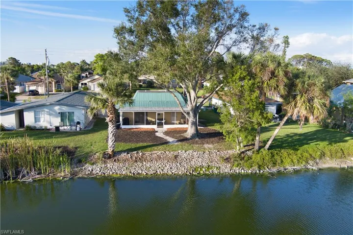 834  108th N AVE, Naples, FL 34108
