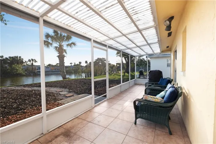 834  108th N AVE, Naples, FL 34108