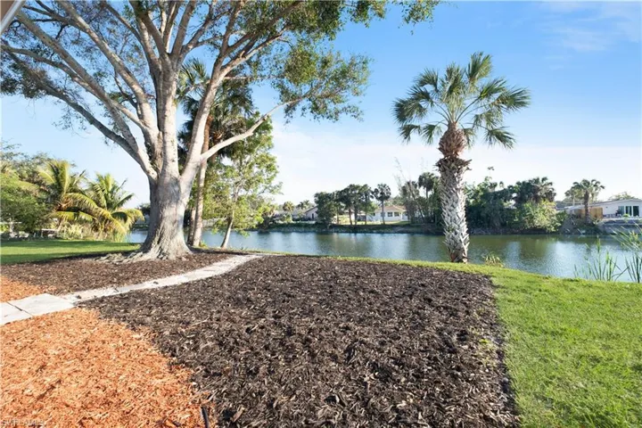 834  108th N AVE, Naples, FL 34108
