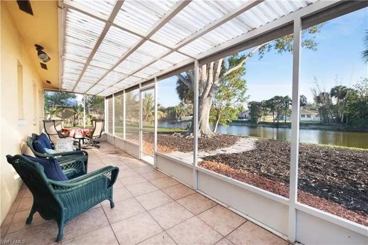 834  108th N AVE, Naples, FL 34108