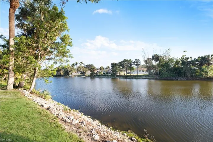 834  108th N AVE, Naples, FL 34108