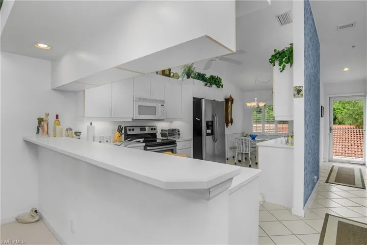 6600 Beach Resort Dr, Naples, Florida 34114