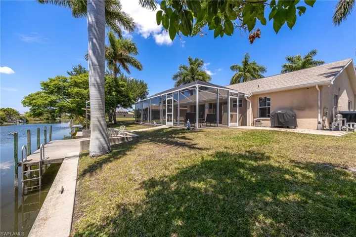 516 Se 8th Pl, Cape Coral, Florida 33990