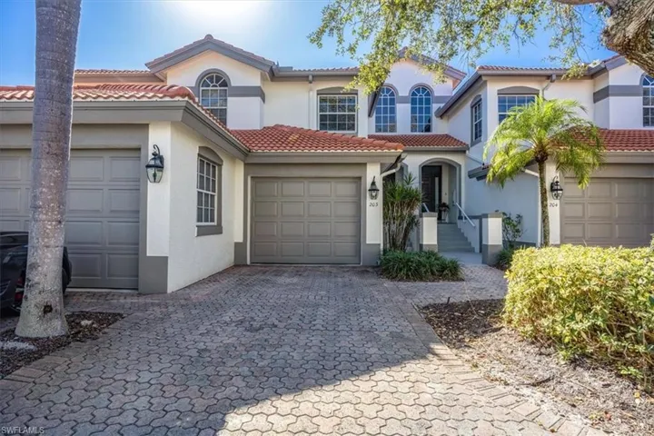 503 Laguna Royale Blvd # 203, Naples Fl 34119