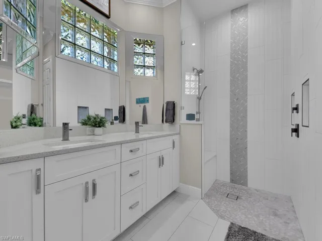 Master Suite Bath