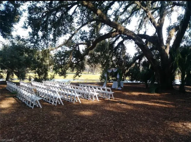 Verandah's park