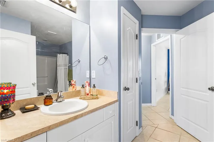 2905 NE 7th  AVE, Cape Coral, FL 33909
