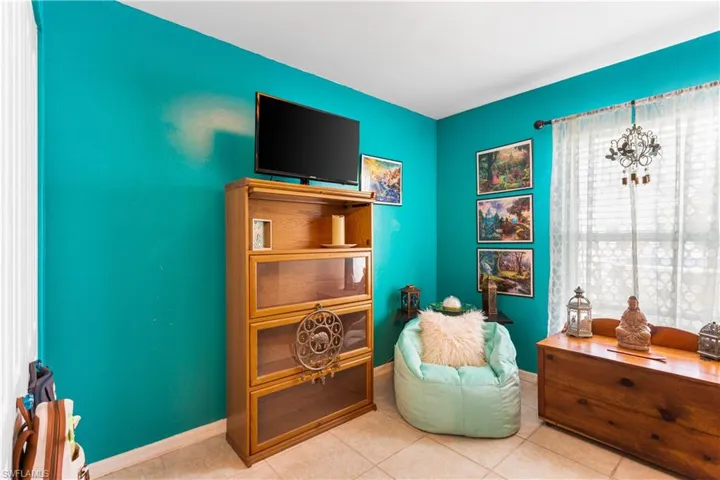 2905 NE 7th  AVE, Cape Coral, FL 33909