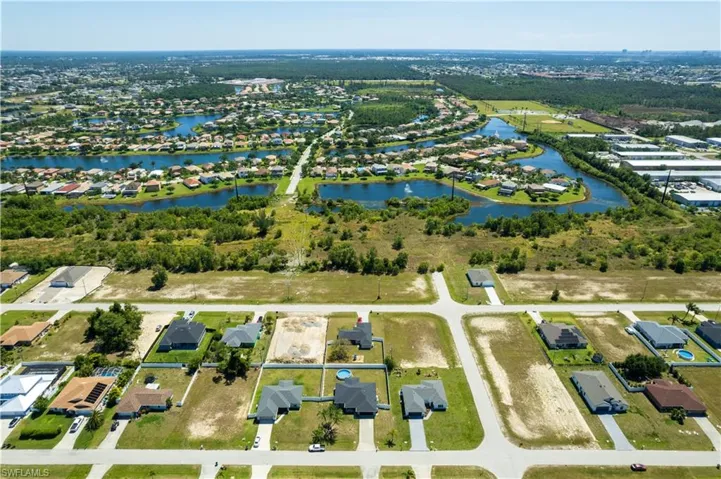 2905 NE 7th  AVE, Cape Coral, FL 33909