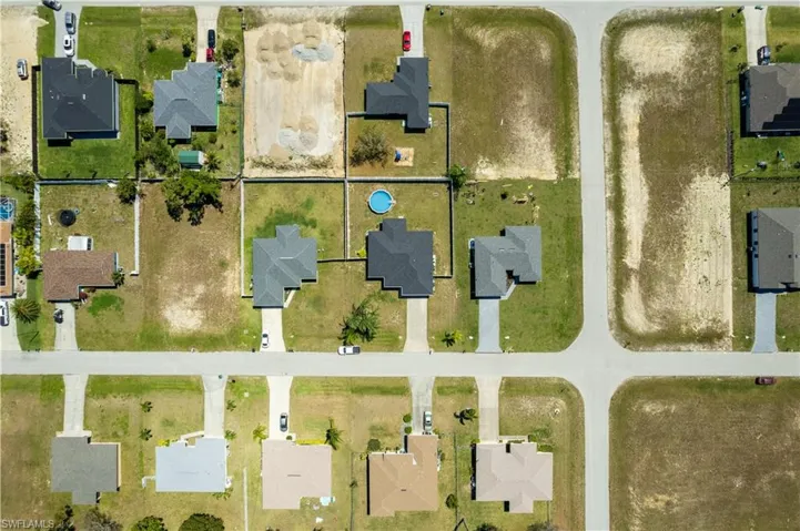 2905 NE 7th  AVE, Cape Coral, FL 33909
