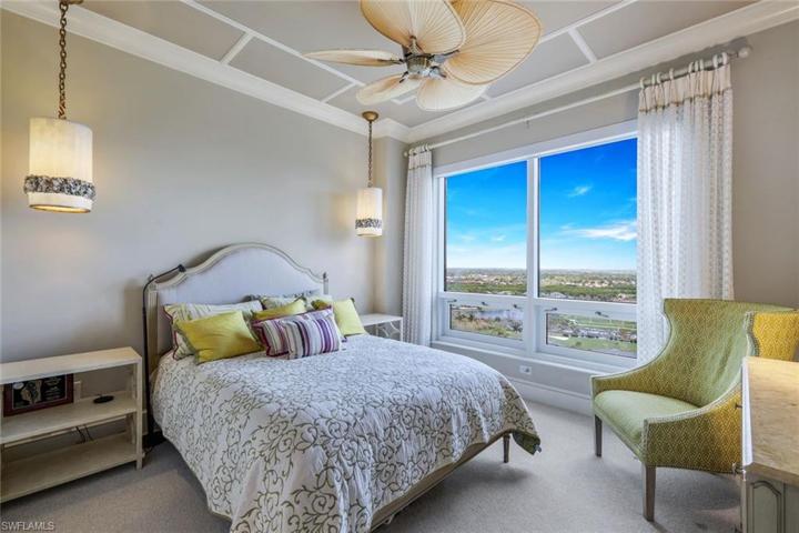 Second guest bedroom.