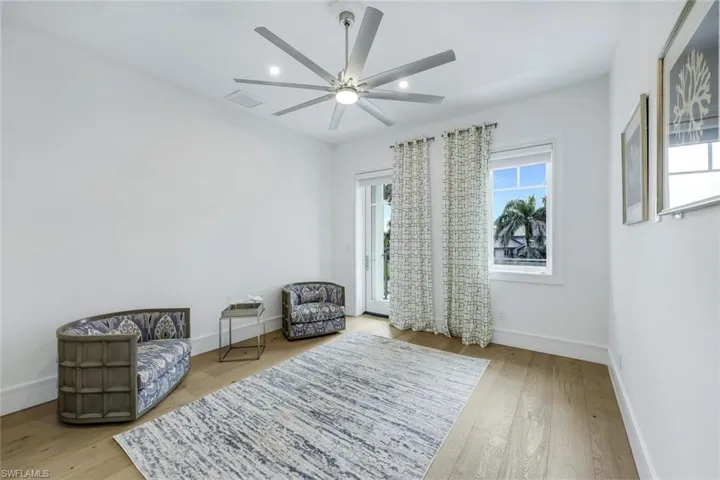 2nd level bedroom
