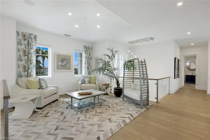 2nd level bonus room