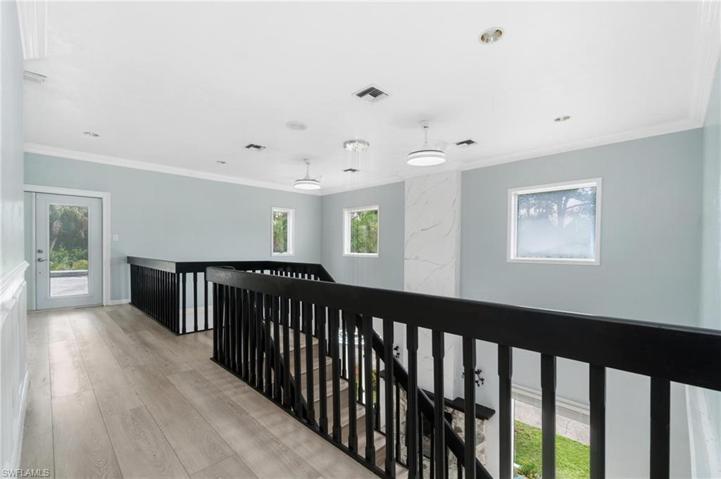 130 1st ST NW, NAPLES FL 34120