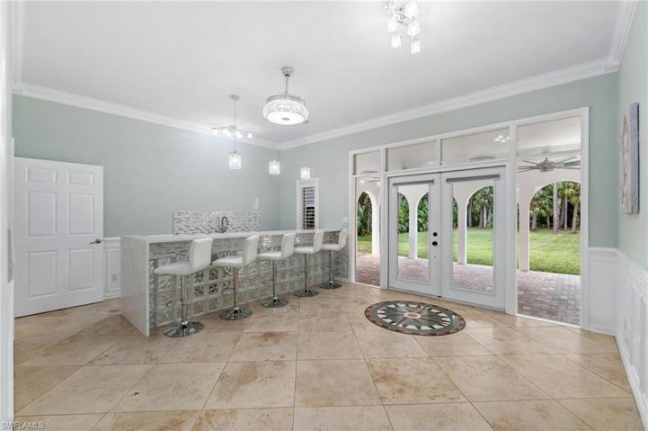 130 1st ST NW, NAPLES FL 34120