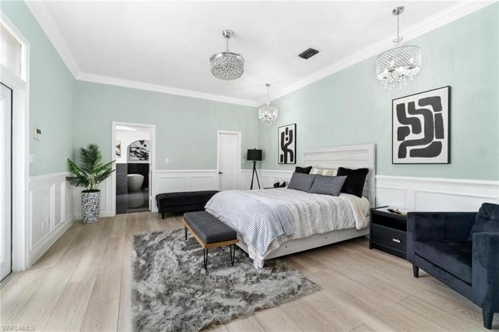 130 1st ST NW, NAPLES FL 34120