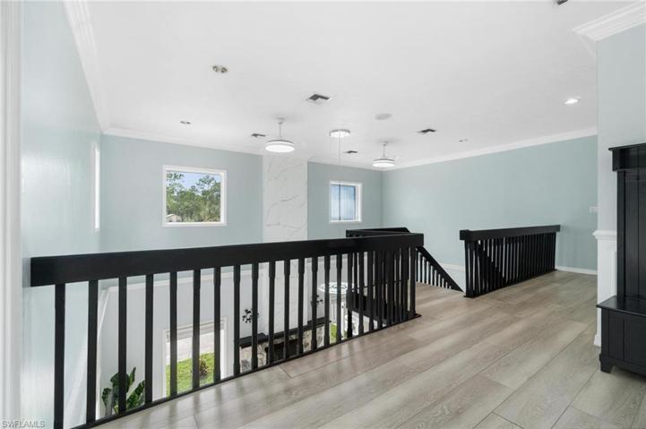 130 1st ST NW, NAPLES FL 34120