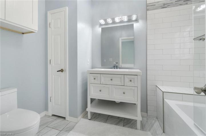 130 1st ST NW, NAPLES FL 34120